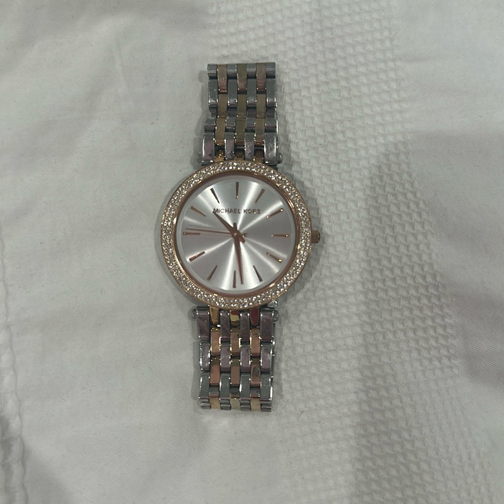 Michael Kors watch - Picture 3 of 5